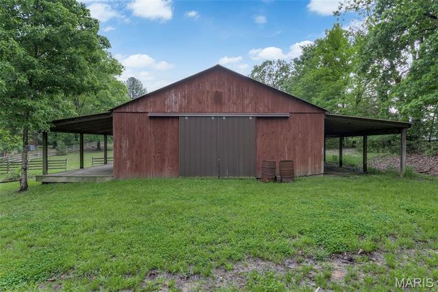7 Wilderness Lane, Defiance, MO 63341