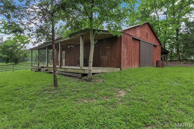 7 Wilderness Lane, Defiance, MO 63341