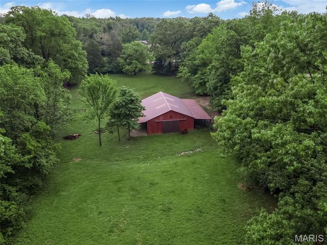 7 Wilderness Lane, Defiance, MO 63341