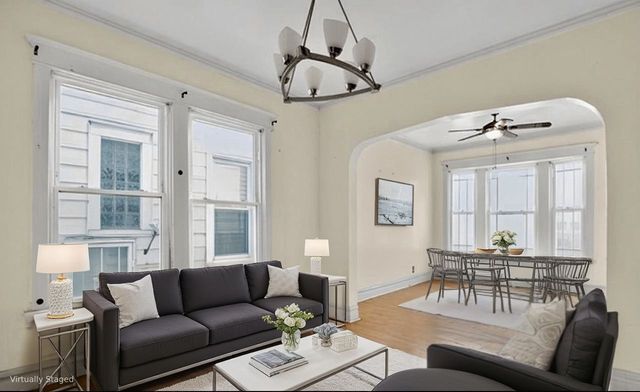 7829 S Champlain Avenue, Chicago, IL 60619