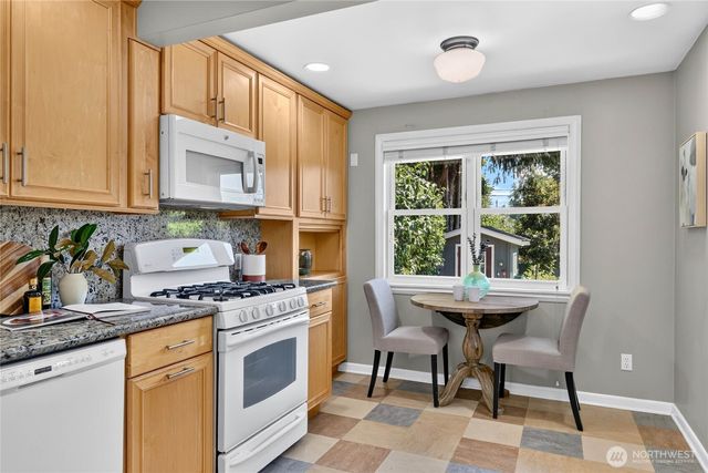 6046 50th Avenue SW, Seattle, WA 98136