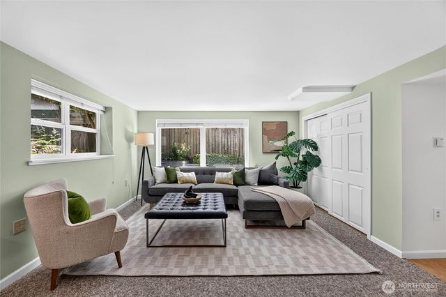 6046 50th Avenue SW, Seattle, WA 98136