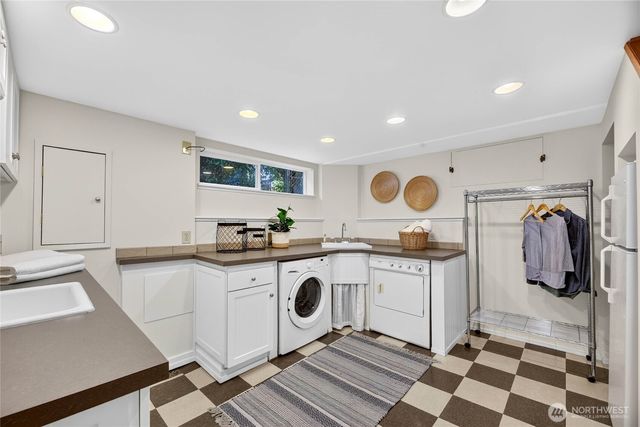 6046 50th Avenue SW, Seattle, WA 98136