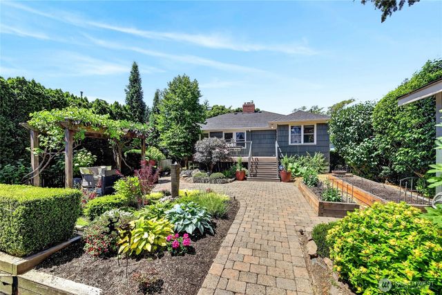 6046 50th Avenue SW, Seattle, WA 98136