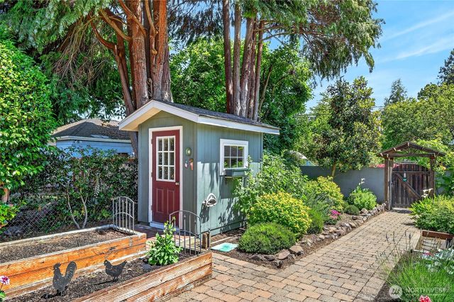 6046 50th Avenue SW, Seattle, WA 98136