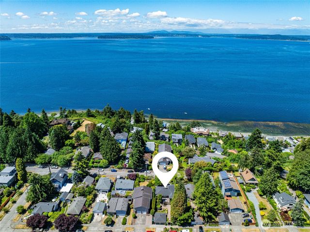 6046 50th Avenue SW, Seattle, WA 98136