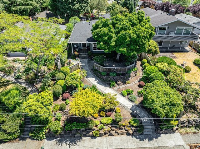 6046 50th Avenue SW, Seattle, WA 98136