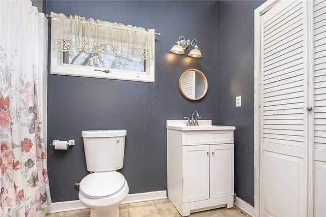 409 West Elm Street, East Rochester, NY 14445