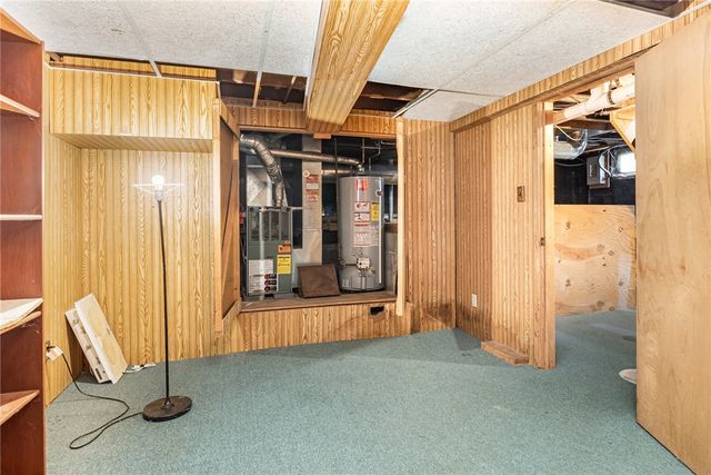 409 West Elm Street, East Rochester, NY 14445