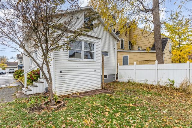 409 West Elm Street, East Rochester, NY 14445