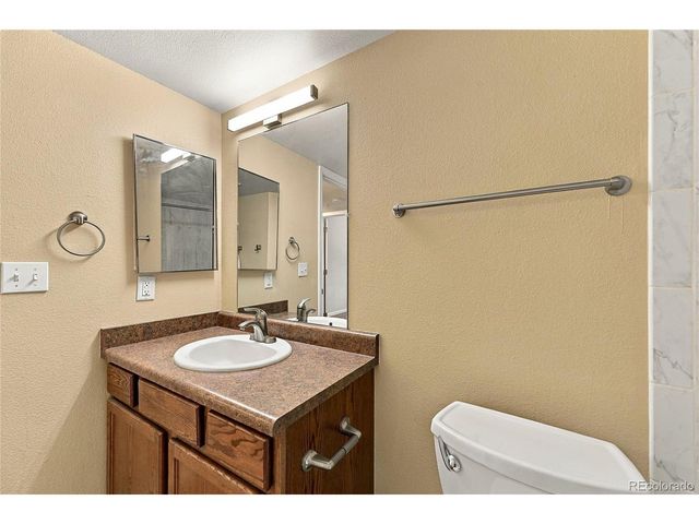 8760 Corona St 101, Thornton, CO 80229