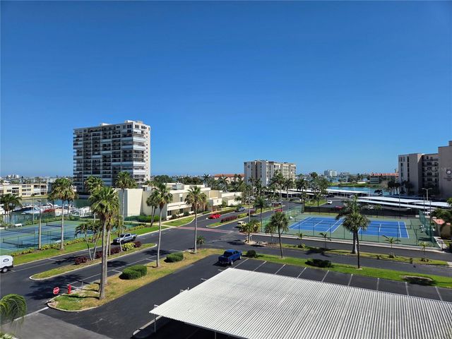 7700 SUN ISLAND DRIVE S 503, South Pasadena, FL 33707