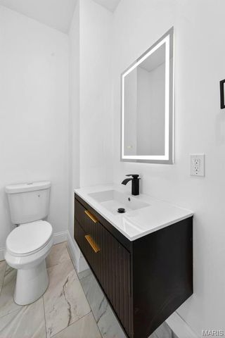 3906 Bates Street, St Louis, MO 63116