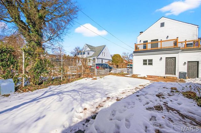 3906 Bates Street, St Louis, MO 63116