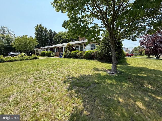 574 JULIANA DR, Vineland, NJ 08360