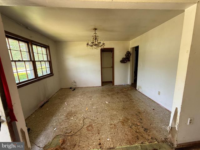 574 JULIANA DR, Vineland, NJ 08360