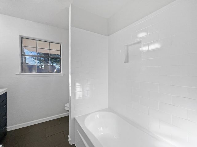 464 W Fulton Street, Van Alstyne, TX 75495