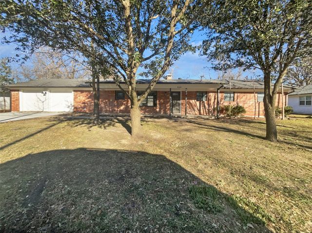464 W Fulton Street, Van Alstyne, TX 75495