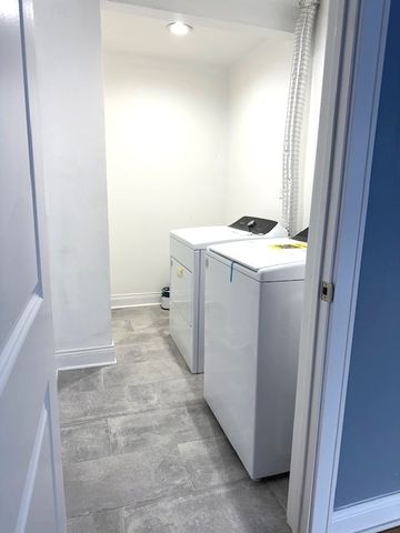 30W170 Cynthia Court, Warrenville, IL 60555