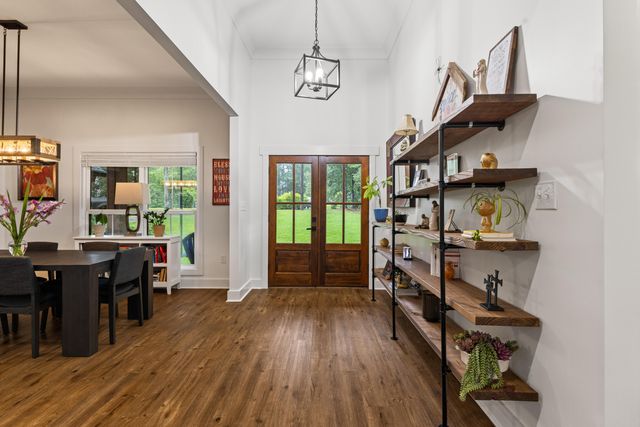 1222 Crestwood Dr., Hattiesburg, MS 39402