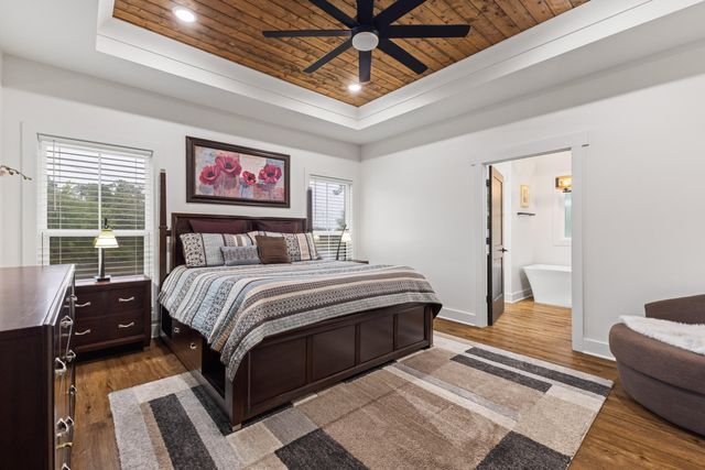 1222 Crestwood Dr., Hattiesburg, MS 39402