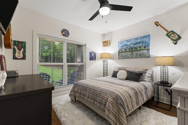 1222 Crestwood Dr., Hattiesburg, MS 39402