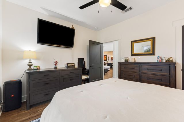1222 Crestwood Dr., Hattiesburg, MS 39402
