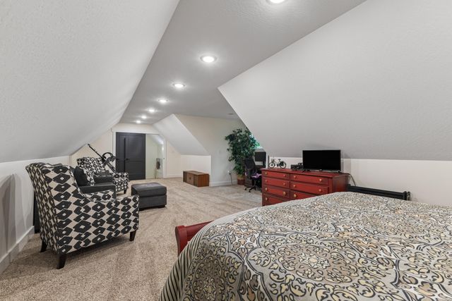1222 Crestwood Dr., Hattiesburg, MS 39402