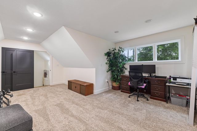 1222 Crestwood Dr., Hattiesburg, MS 39402