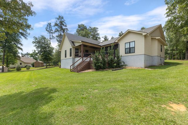 1222 Crestwood Dr., Hattiesburg, MS 39402