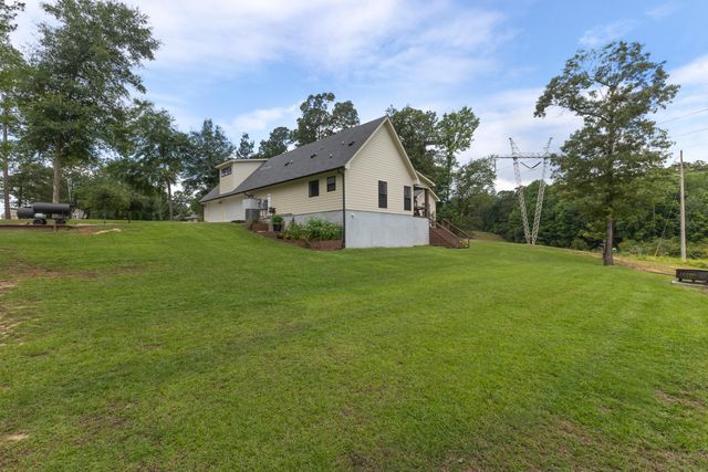 1222 Crestwood Dr., Hattiesburg, MS 39402
