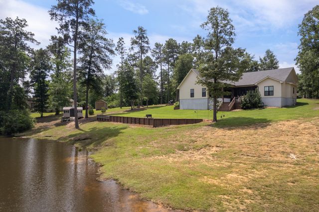 1222 Crestwood Dr., Hattiesburg, MS 39402