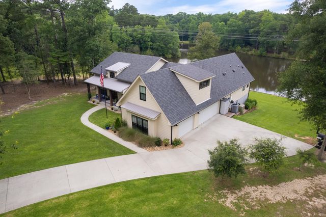 1222 Crestwood Dr., Hattiesburg, MS 39402