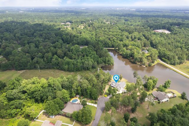 1222 Crestwood Dr., Hattiesburg, MS 39402