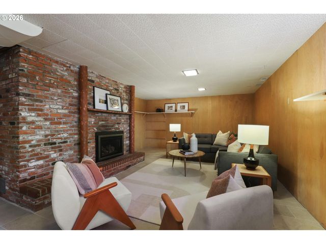 4111 Se BROOKLYN St, Portland, OR 97202