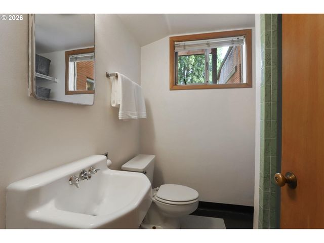 4111 Se BROOKLYN St, Portland, OR 97202