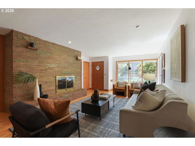 4111 Se BROOKLYN St, Portland, OR 97202