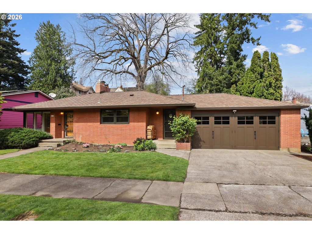 4111 Se BROOKLYN St, Portland, OR 97202