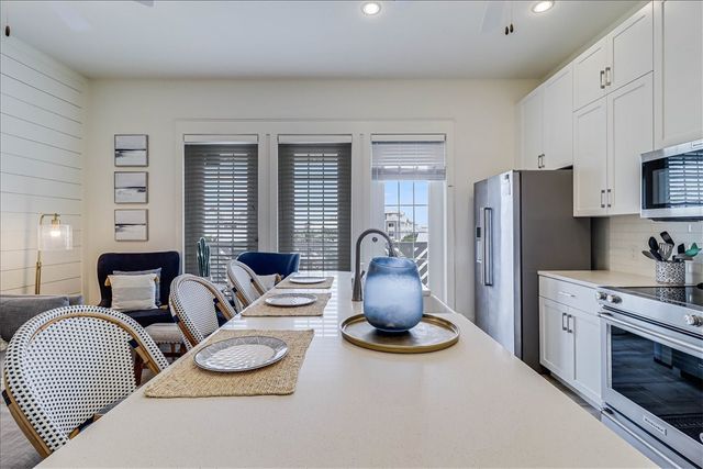 190 Social Cr 10-303, Port Aransas, TX 78373