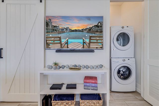 190 Social Cr 10-303, Port Aransas, TX 78373