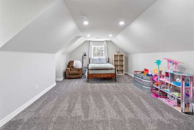 656 Calmwater Court, Mabank, TX 75143