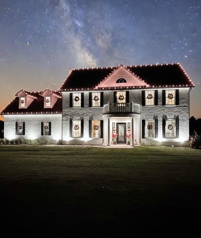 656 Calmwater Court, Mabank, TX 75143