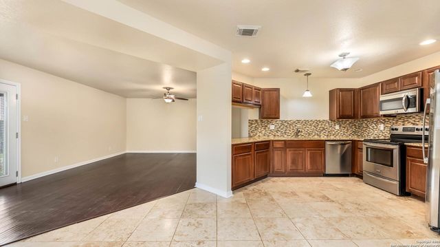 5642 Lovett Oaks, San Antonio, TX 78218