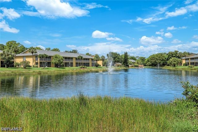 1250 Yesica Ann CIR E106, Naples, FL 34110