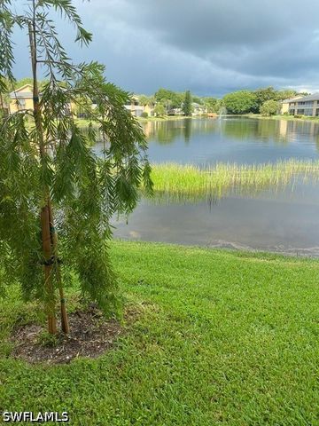 1250 Yesica Ann CIR E106, Naples, FL 34110