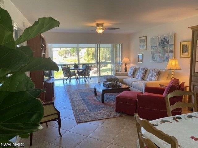 1250 Yesica Ann CIR E106, Naples, FL 34110