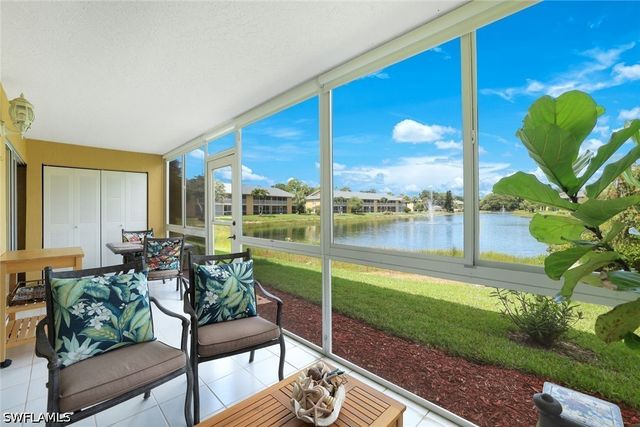 1250 Yesica Ann CIR E106, Naples, FL 34110