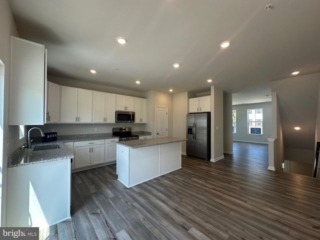 5631 LUDLOW PL, White Plains, MD 20695