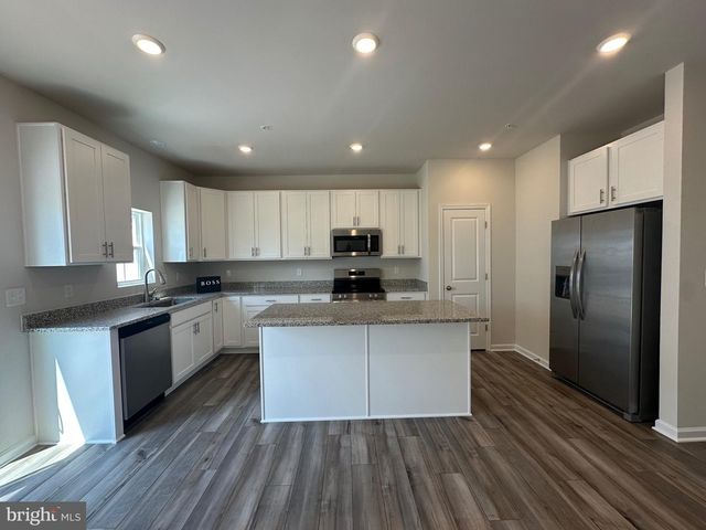 5631 LUDLOW PL, White Plains, MD 20695