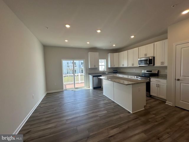 5631 LUDLOW PL, White Plains, MD 20695